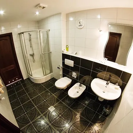 Pekin Otel 3*