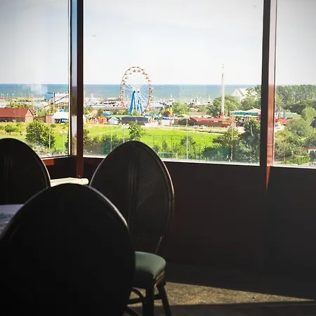 Pekin 3* Władysławowo